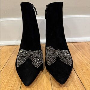 Tory Burch new suede booties with bow embellishments. Size 8.5